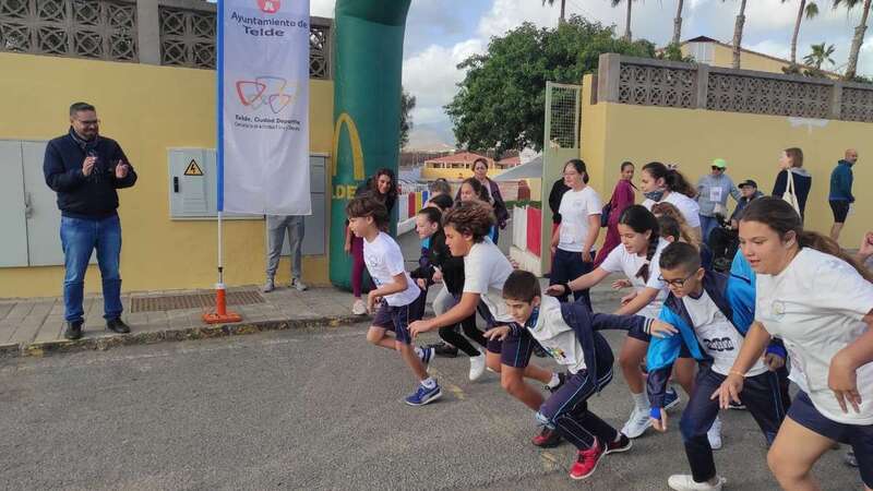Inicio de la carrera solidaria/TA.